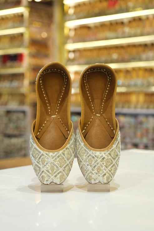 Noorza Ivory Pearl Grid Jutti
