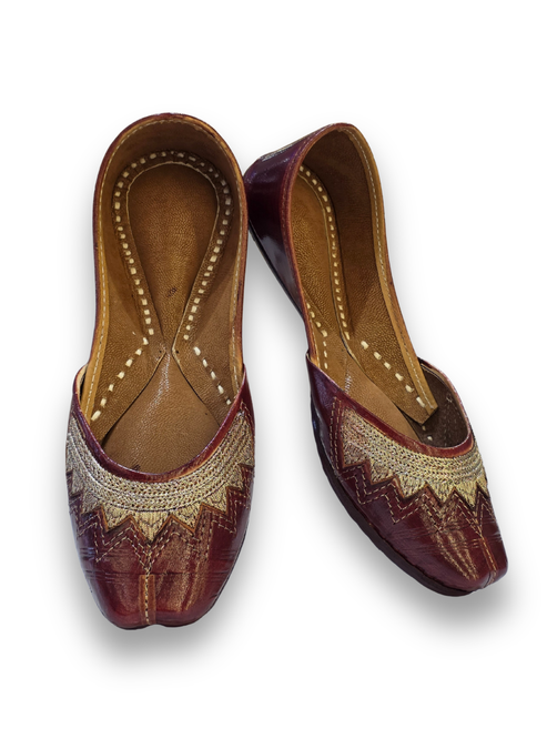 Classic Maroon Zari-Trimmed Heritage Jutti